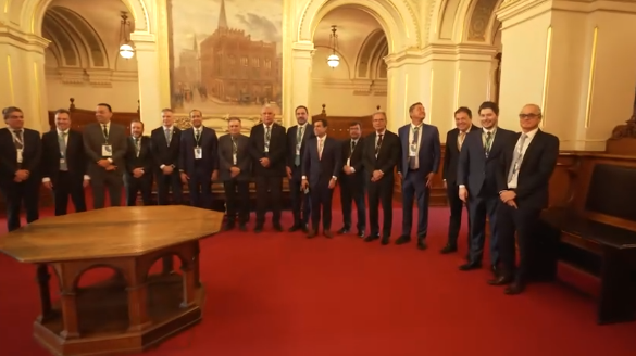 Deputado Federal Paulo Alexandre Barbosa é recepcionado na Alemanha e trata sobre Túnel Santos-Guarujá