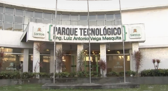 Moradores de Santos recebem atendimento para verificarem possíveis descontos indevidos no beneficio do INSS