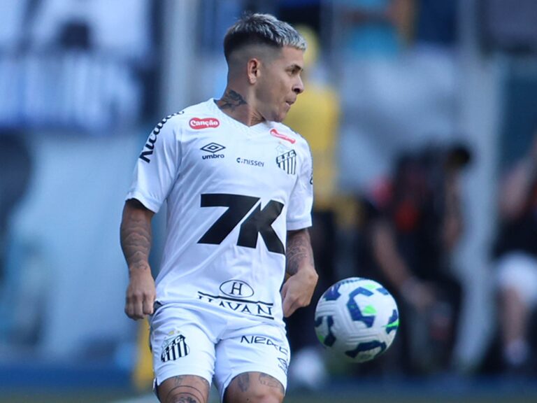 Soteldo abre leque no Santos, que tem semana cheia após 2 treinos e 2 jogos
