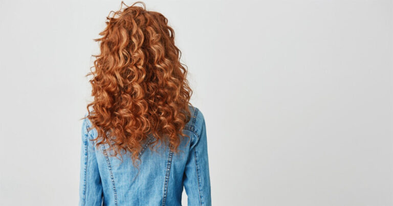 USP de Ribeirão estuda propriedades do cabelo brasileiro e busca voluntárias para participação presencial e on-line