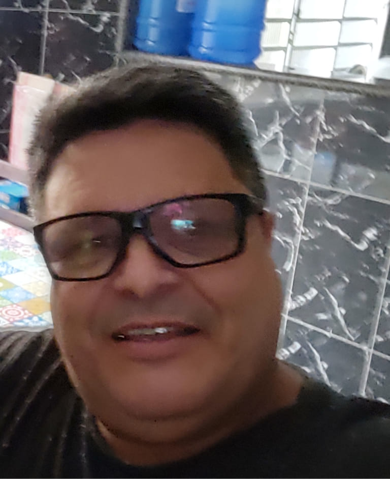 Homem é preso após matar vizinho e fazer motorista refém em São José