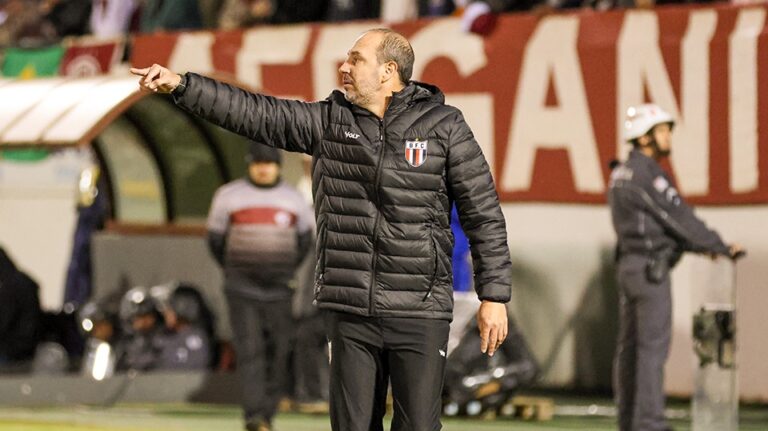 Precisando vencer para sair do Z4, Botafogo encara o Criciúma nesta noite