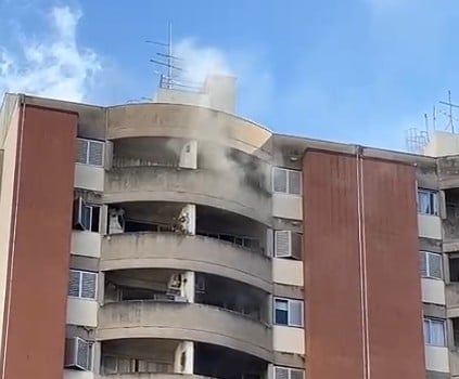 Incêndio atinge apartamento em prédio no bairro Botafogo, em Campinas