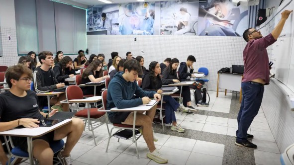 Enem 2025: prazo para inscrições termina nesta sexta-feira, 6 de junho