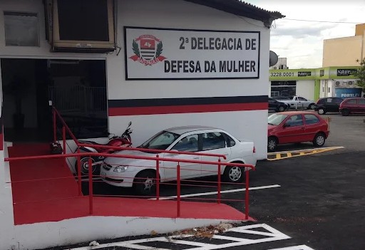 Homem é preso após importunar mulher em ônibus lotado de Campinas