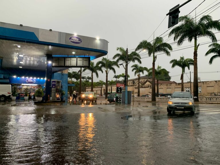 RP Mobi divulga pontos de alagamentos em meio a tempestade desta terça