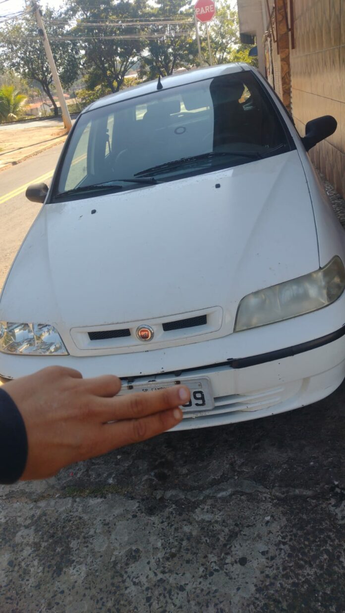 Jovem tem carro roubado durante tentativa de venda em Campinas Jovem tem carro roubado durante tentativa de venda em Campinas