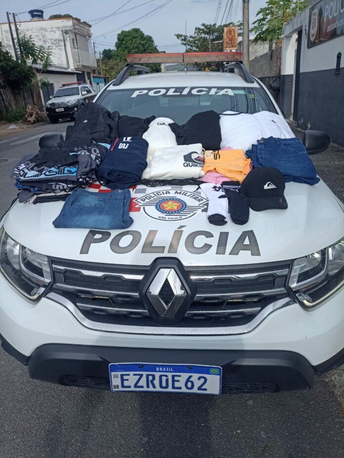 PM apreende quatro adolescentes por furto de roupas em Potim