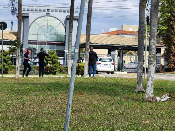 Agora: família é encontrada morta em condomínio de alto padrão