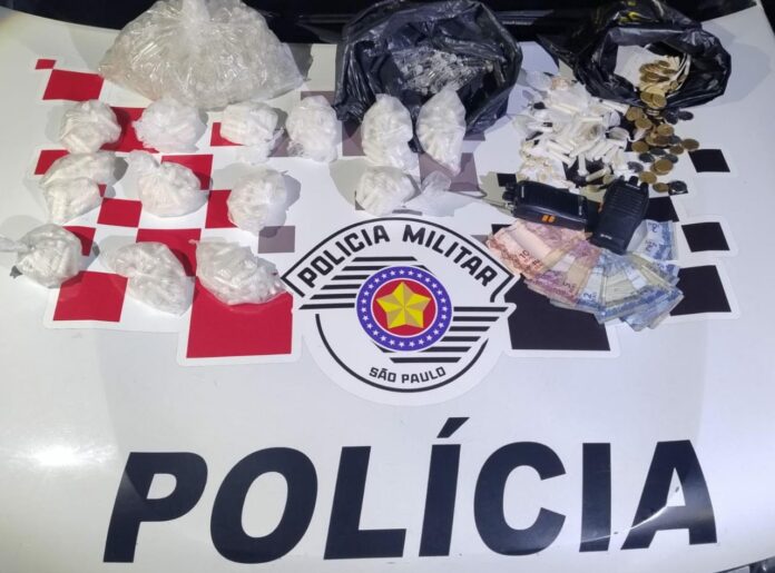 Mulher é presa por tráfico de drogas em Jacareí