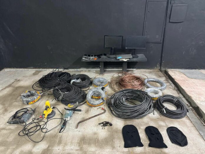 Oito pessoas são presas em ação da Polícia Militar em Caraguatatuba