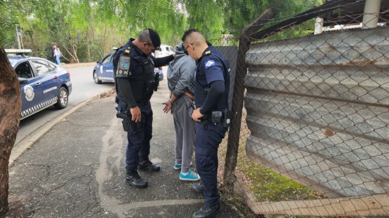 Guarda Civil de Limeira detém dupla após roubos em bar e pet shop no Nova Suíça