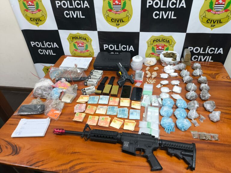 Operação da Polícia Civil em Ubatuba prende seis pessoas e apreende armas, drogas e dinheiro