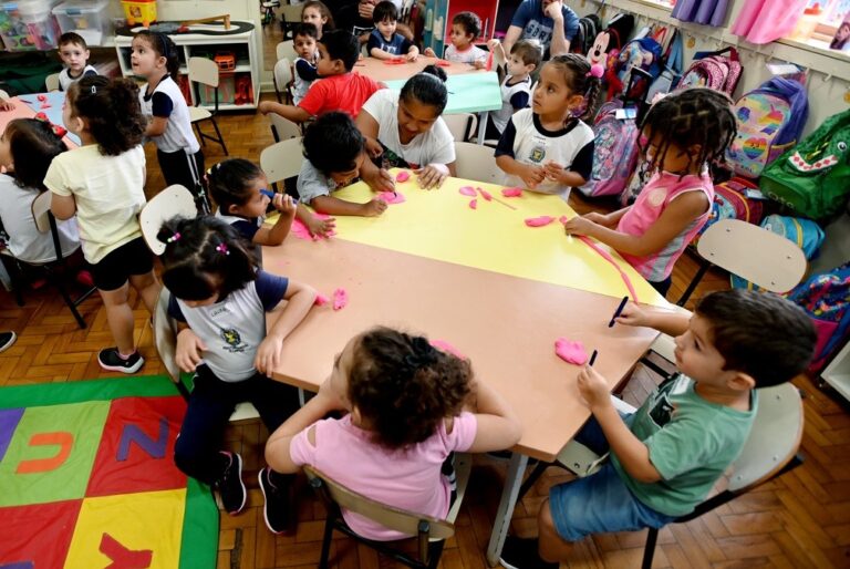 Campinas adota protocolo inédito para combater racismo nas escolas públicas