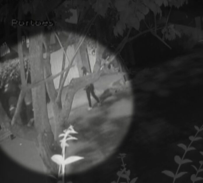 Pai é baleado ao tentar proteger filha durante assalto