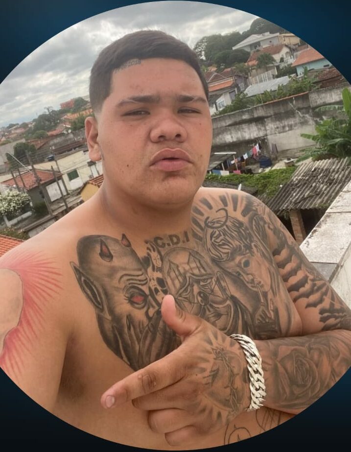 Jovem é morto com tiros de fuzil em distribuidora de gás em Lorena