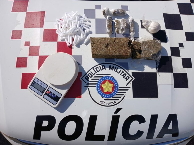 Mais de 1 kg de drogas é apreendido e dupla é presa em Jacareí