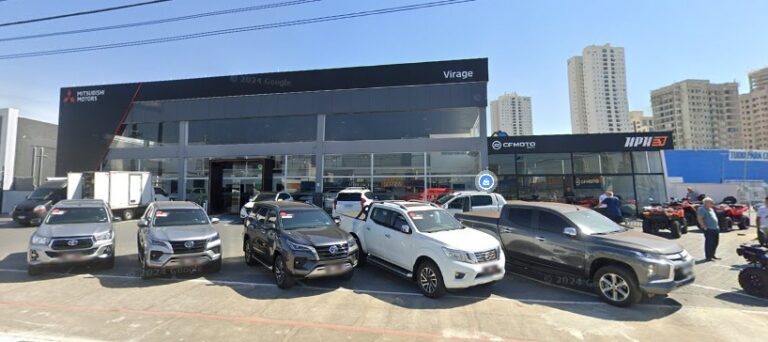 Polícia cumpre mandados de busca em operação que investiga furto de veículos zero km em São José