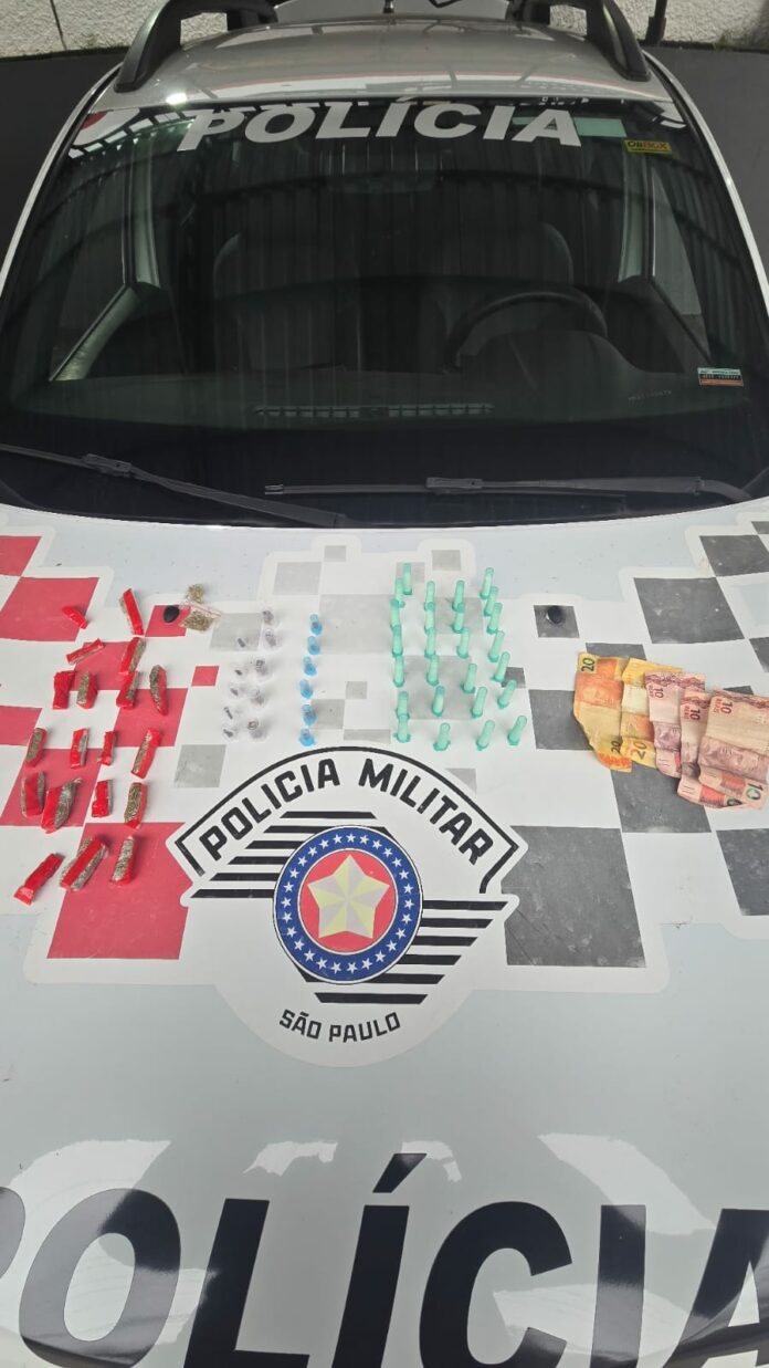 Mulher é presa por tráfico de drogas na zona sul de São José