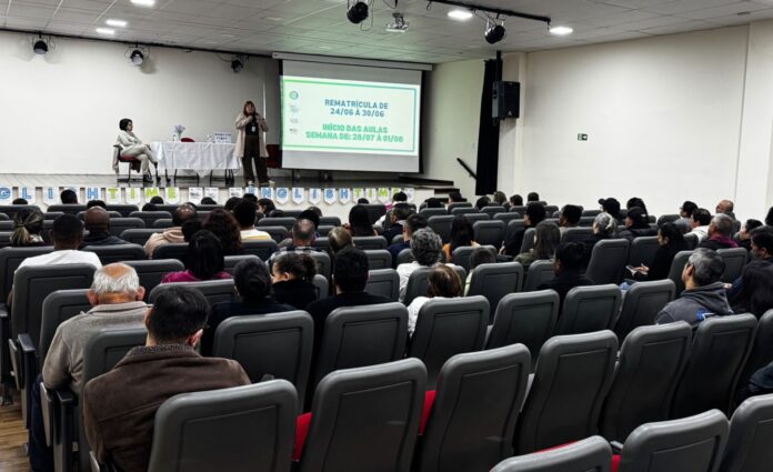 Secretaria de Educação de Jacareí abre novas vagas para curso de Inglês gratuito