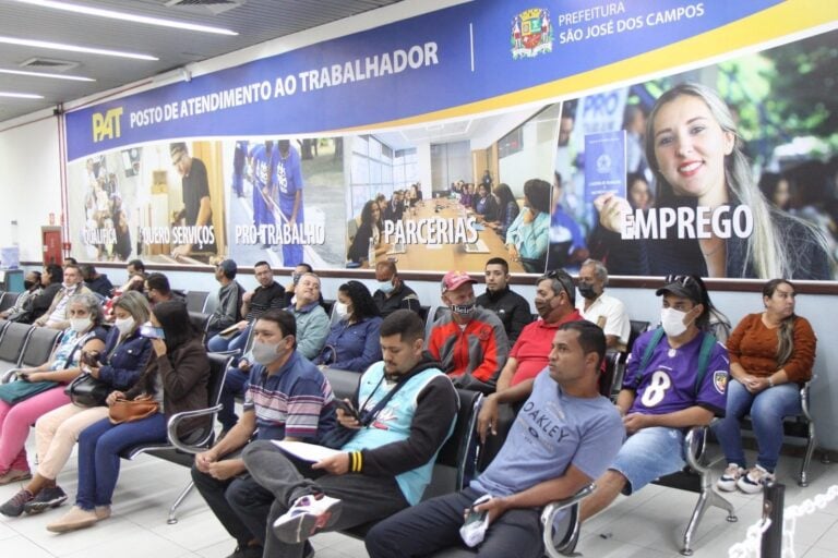 PAT de São José dos Campos abre a semana com mais de 500 vagas de emprego