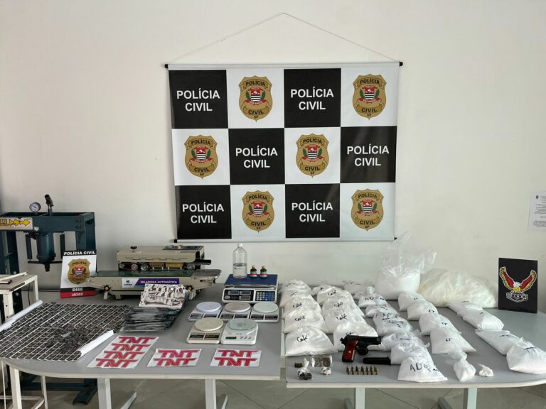 Polícia descobre refinaria de drogas em Jacareí