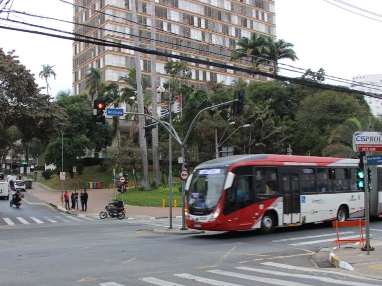 Emdec bloqueia trecho de via no Centro para reparo de esgoto na segunda-feira