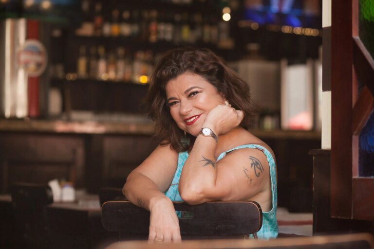 Dorina celebra 30 anos de carreira com lançamento de novo disco, ‘É samba!’