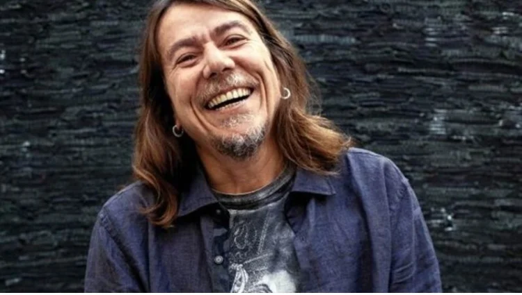 Lenine prepara álbum inédito e turnê nacional com o projeto “Eita”