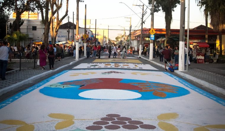 Caçapava divulga programação completa do Corpus Christi com missa campal, procissão e 3 km de tapetes