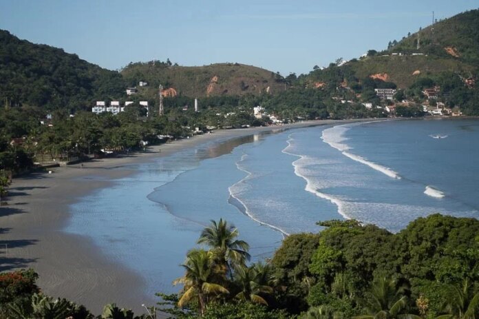Litoral Norte tem 14 praias impróprias para banho, aponta Cetesb