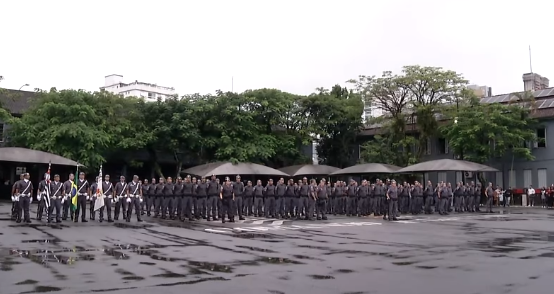 Policia Militar realiza solenidade de formatura na Baixada Santista
