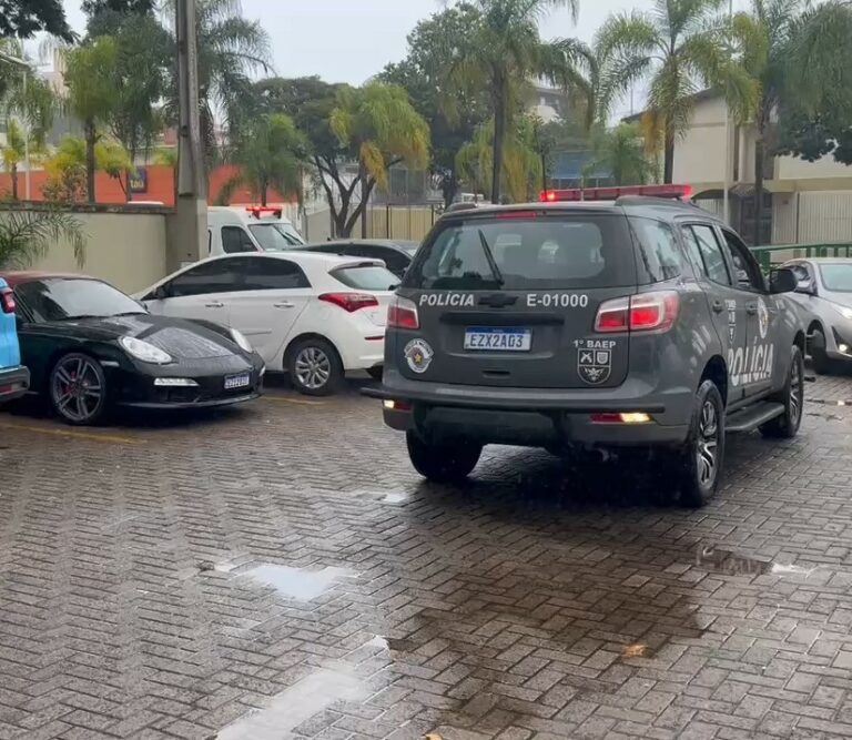 Porsche é apreendido em megaoperação contra o crime organizado