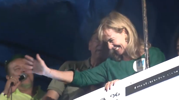 “Festa na Eleição” Veja como foi a noite após confirmação da nova prefeita de Mongaguá