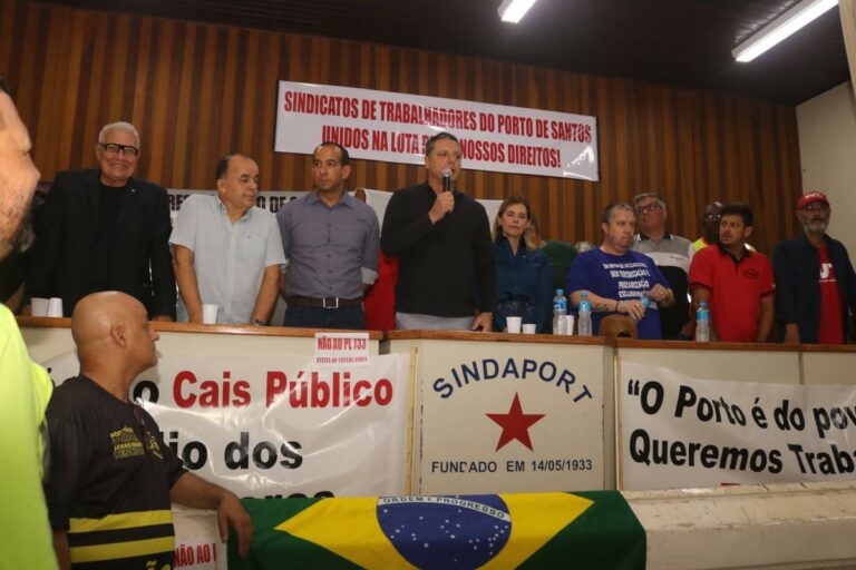 Santos cria conselho de sindicatos para fortalecer trabalhadores portuários