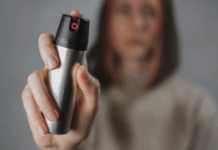 Sancionada lei que libera spray de pimenta para mulheres maiores de 18 anos no Brasil
