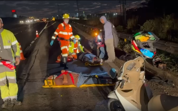 Moto e bicicleta colidem na Rodovia Santos Dumont, em Indaiatuba Moto e bicicleta colidem na Rodovia Santos Dumont, em Indaiatuba