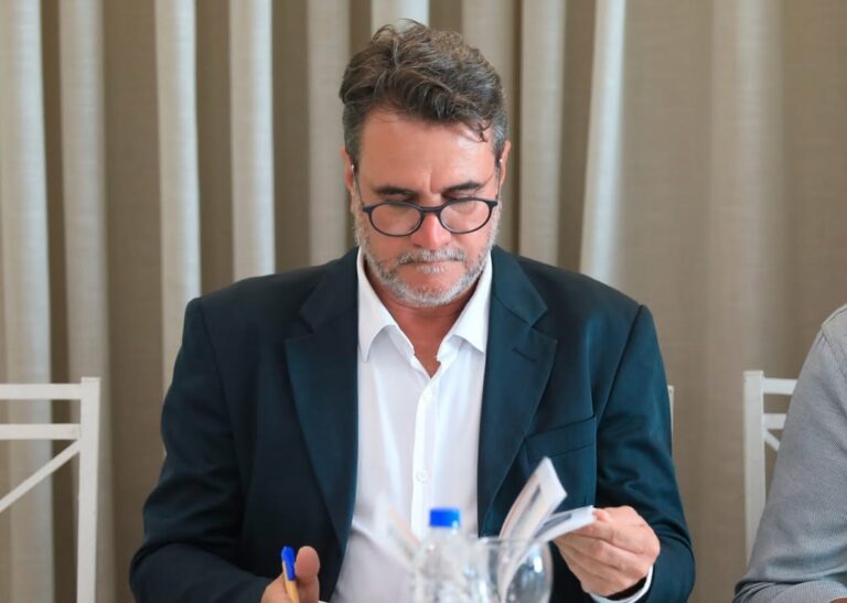 Em Itariri, Carlos Rocha tem a aprovação de 81,9% dos eleitores, segundo pesquisa do Instituto Badra