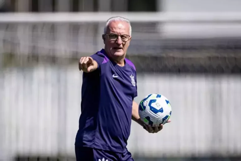 Dorival Jr em treino do Corinthians | Rodrigo Coca\Corinthians