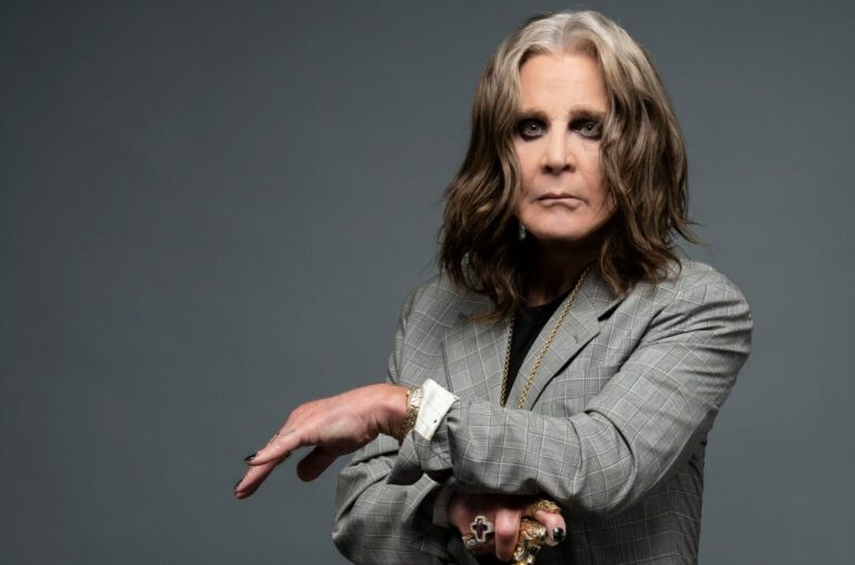 Morre Ozzy Osbourne, vocalista do Black Sabbath e ícone do heavy metal, aos 76