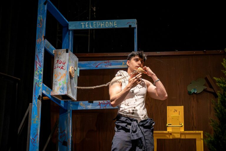 Ator brasileiro Roberto Nonato Filho faz sua estreia nos palcos de Nova Iorque