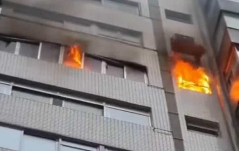 Incêndio destrói apartamento na Ponta da Praia, em Santos