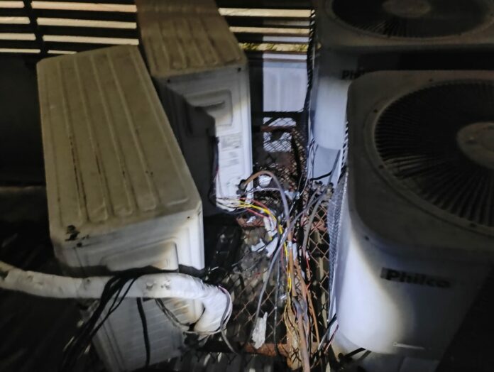 Homem é preso após furtar cabos de cobre de restaurante no Centro de São José