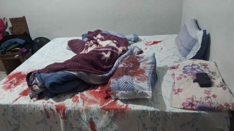 Homem tenta matar esposa a facadas em Piracicaba e é linchado por vizinhos