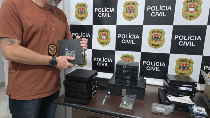 Quadrilha colombiana é investigada por três roubos à mesma faculdade em Indaiatuba Quadrilha colombiana é investigada por três roubos à mesma faculdade em Indaiatuba