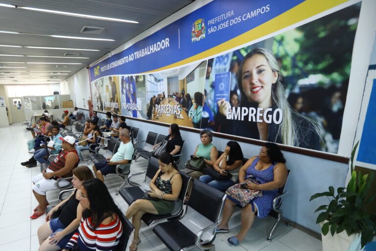 Semana começa com 600 vagas oferecidas pelo PAT de São José