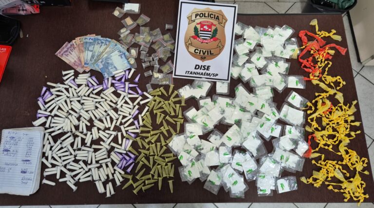 Arsenal do tráfico: 700 porções de drogas são apreendidas com suspeito em Itanhaém