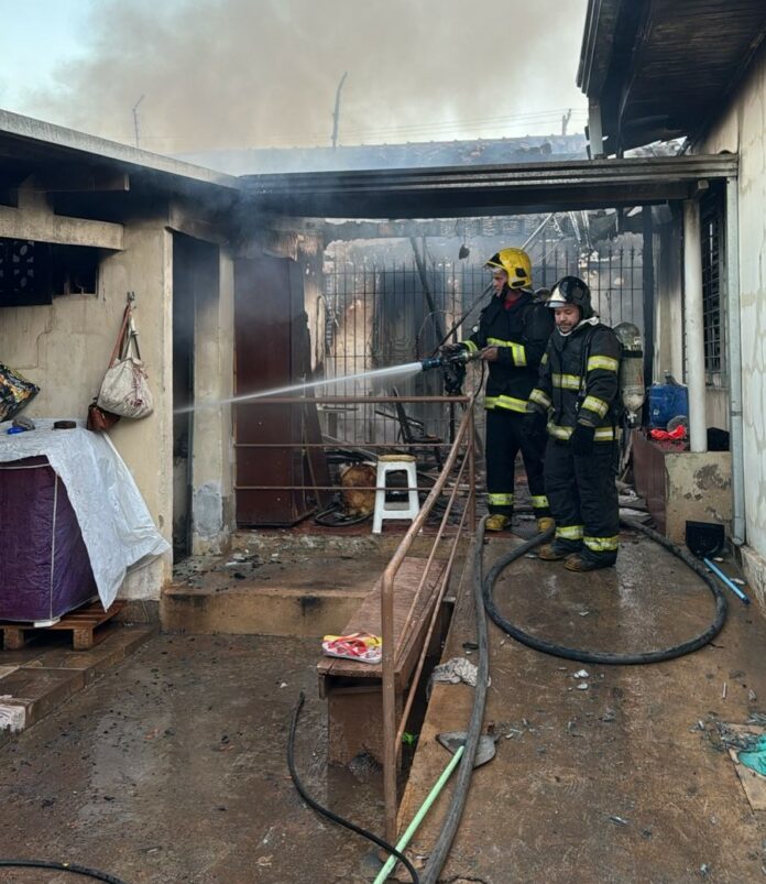 Incêndio atinge casa em Sumaré e deixa três feridos
