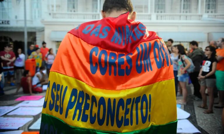 Vereadora propõe proibir qualquer prática que tente a “cura gay” em Ribeirão Preto