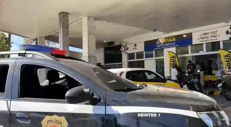 Casal dono de colégio e autoescola é preso por fraudes em aulas de direção e estelionato em Caraguatatuba